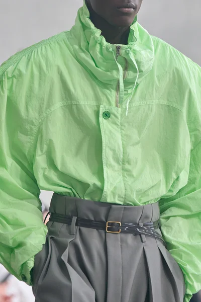 Look 18